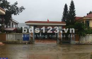 Bán mảnh vườn diện tích 1023m² mặt tiền giá 330 triệu sổ hồng liên hệ 0888036108