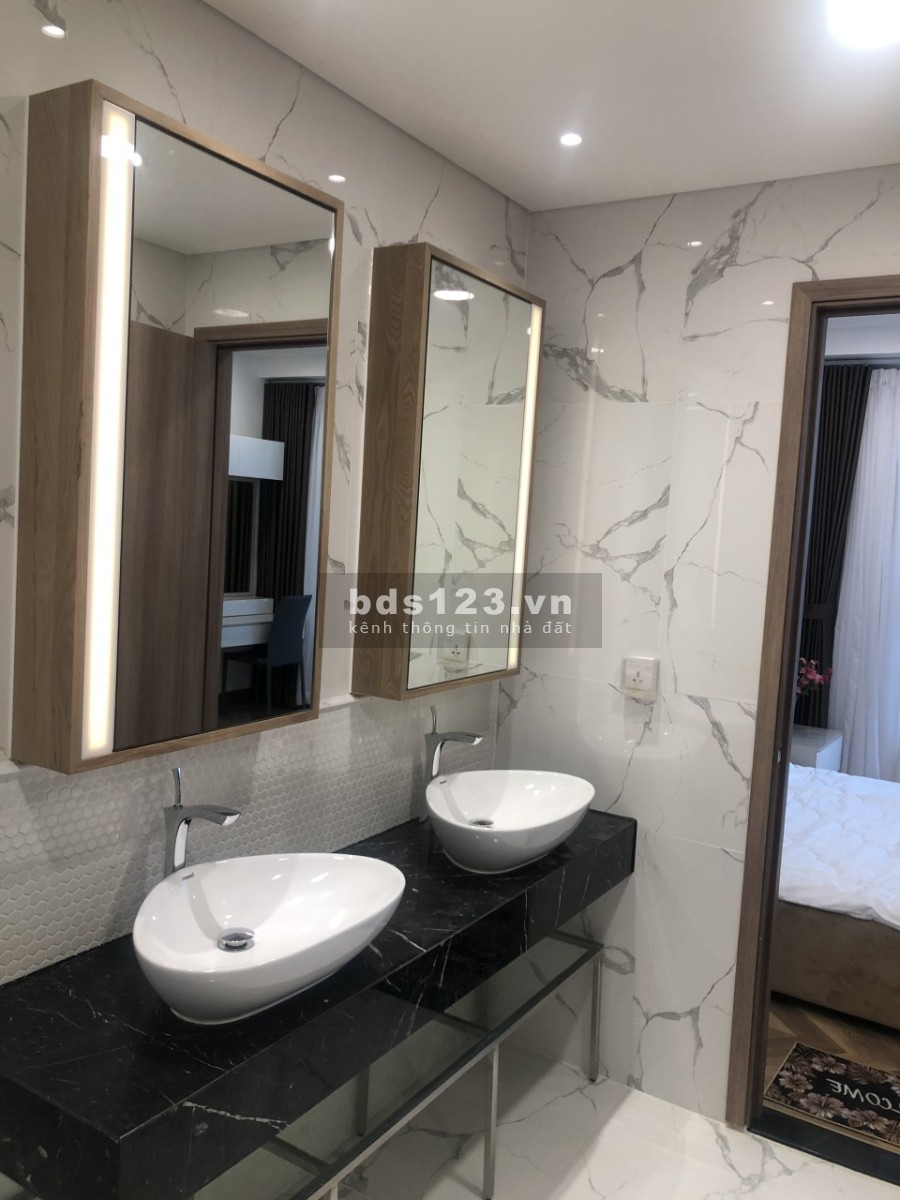 Căn hộ 3 phòng ngủ view sông hướng Đông Nam mát mẻ liên hệ 0918363550 - em Hùng