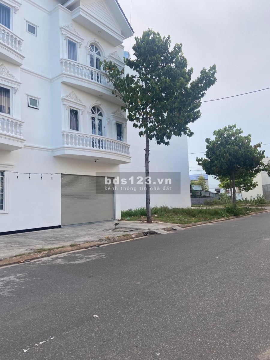 Bán đất 2 mặt tiền .Tp Phan Thiết, pháp lý đầy đủ, bàn giao nhanh chóng, lh 0909356265