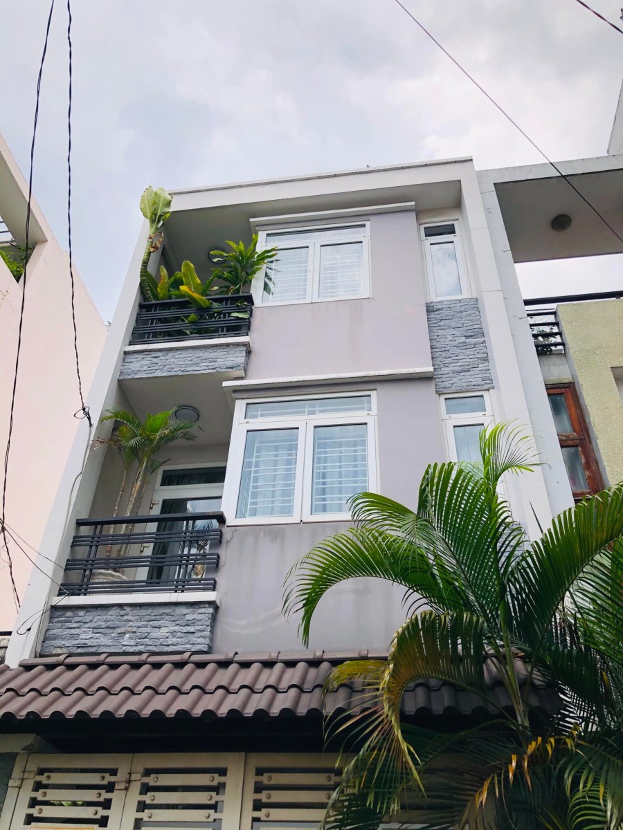 Bán Nhà Hẻm xe hơi 8m Dương Đức Hiền ngang 4.7m nhà thiết kế hiện đại tiện ích đầy đủ