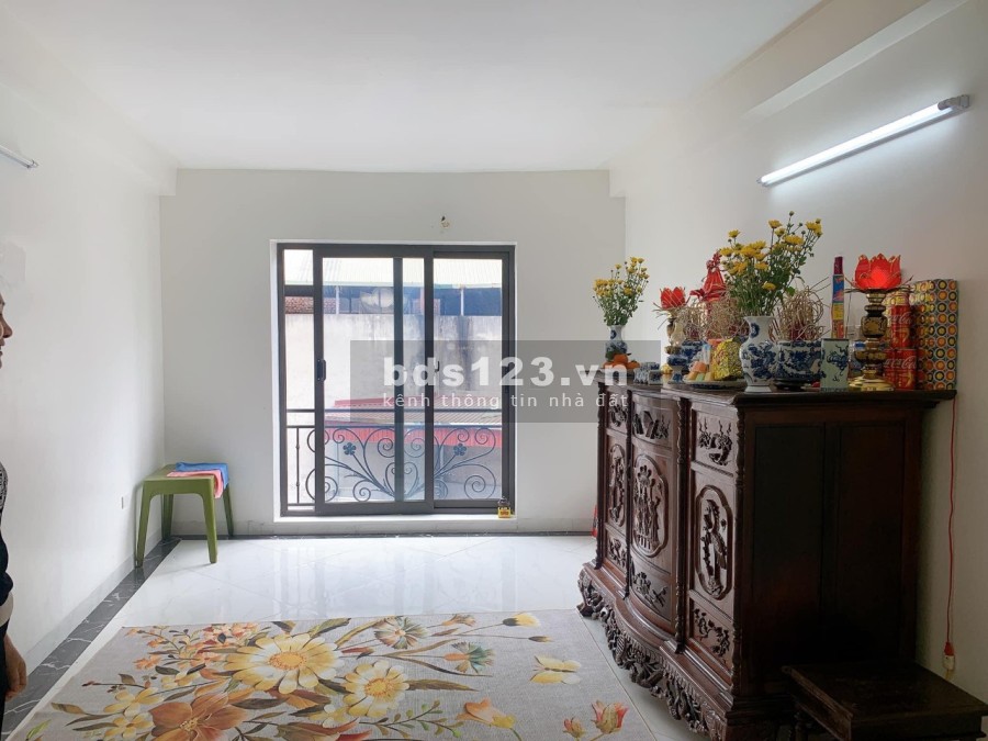 Chỉ hơn 3 tỷ nhà 5 tầng đẹp long lanh tặng full nội thất trung tâm Hoàng Mai, sổ sẵn