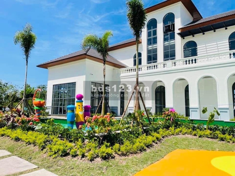 Bán Nhà Phố - Biệt Thự Vườn Bình Dương 2,2 tỷ - SHR - Góp 18 tháng - Vay bank 70% - Full thổ cư 100%