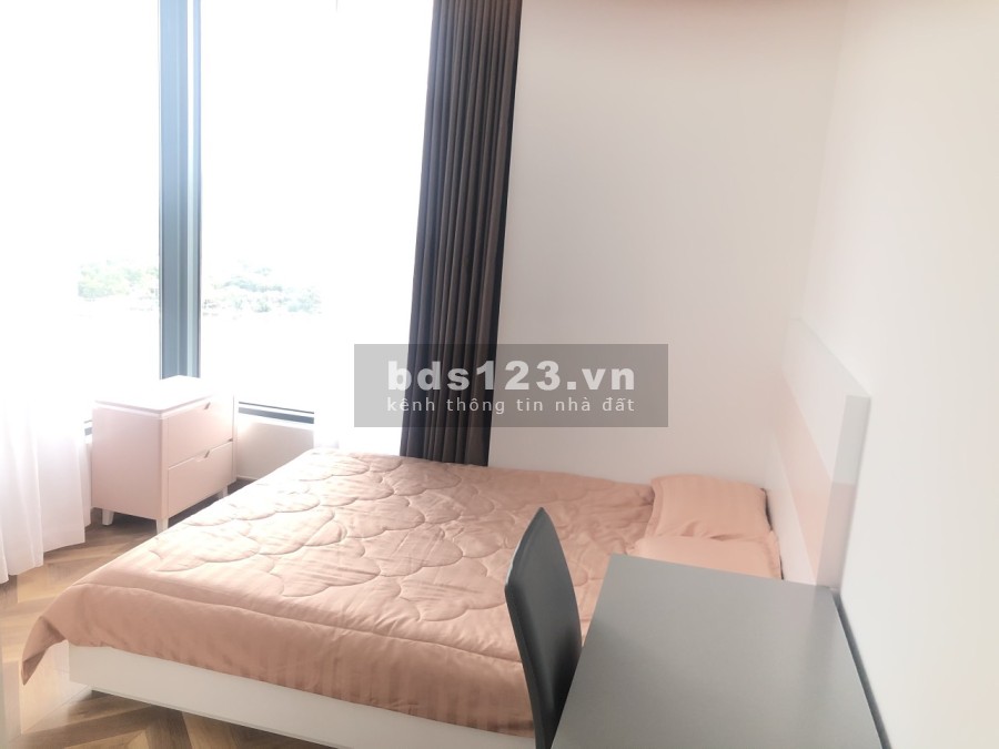 Căn hộ 3 phòng ngủ view sông hướng Đông Nam mát mẻ liên hệ 0918363550 - em Hùng