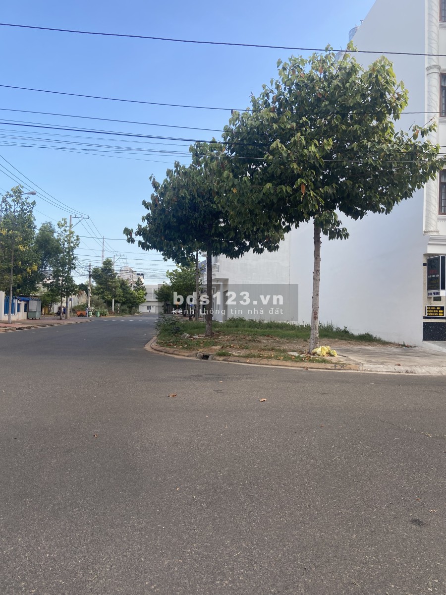 Bán đất 2 mặt tiền .Tp Phan Thiết, pháp lý đầy đủ, bàn giao nhanh chóng, lh 0909356265