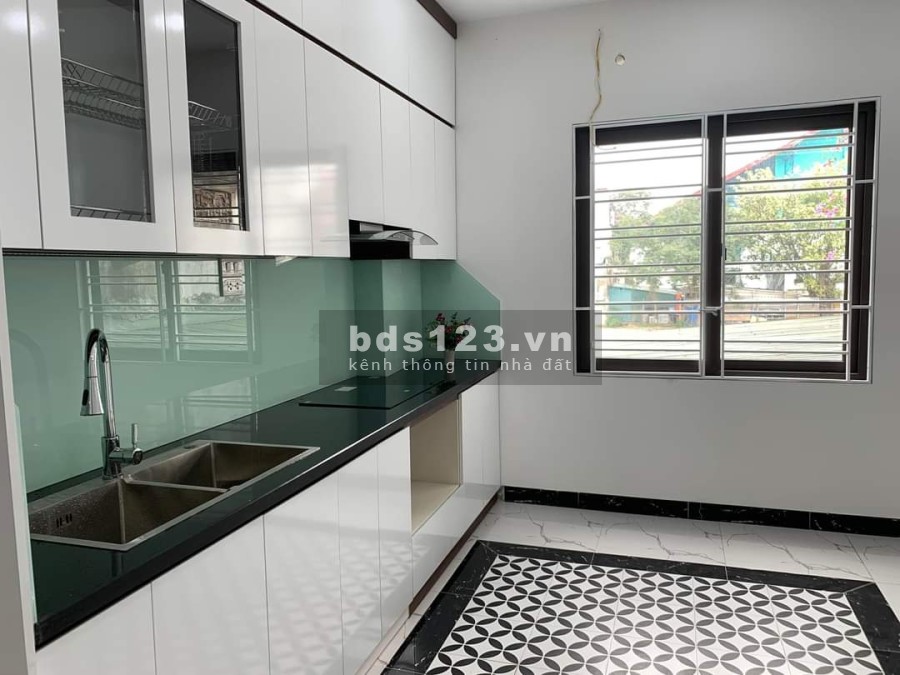 Bán Gấp Nhà Kinh Doanh Phố Trương Định 51m thang máy ô tô đỗ trong nhà