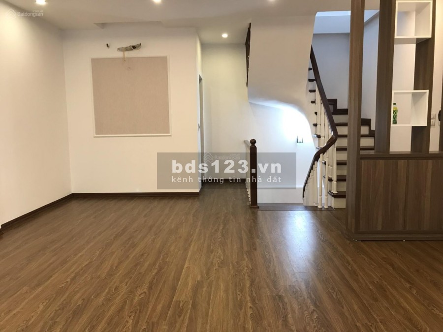 Nhà đẹp mới tinh đường Láng, phường Láng Thượng, Đống Đa dt 40m, 4 tầng giá 4.75 tỷ