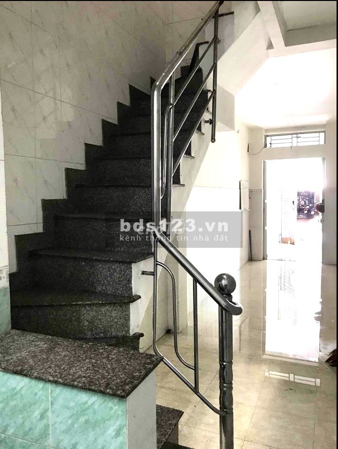Bán nhà mặt tiền 36 Hoàng Xuân Hoành Tân Phú giá rẻ 3.1 tỷ, liên hệ 0908849292