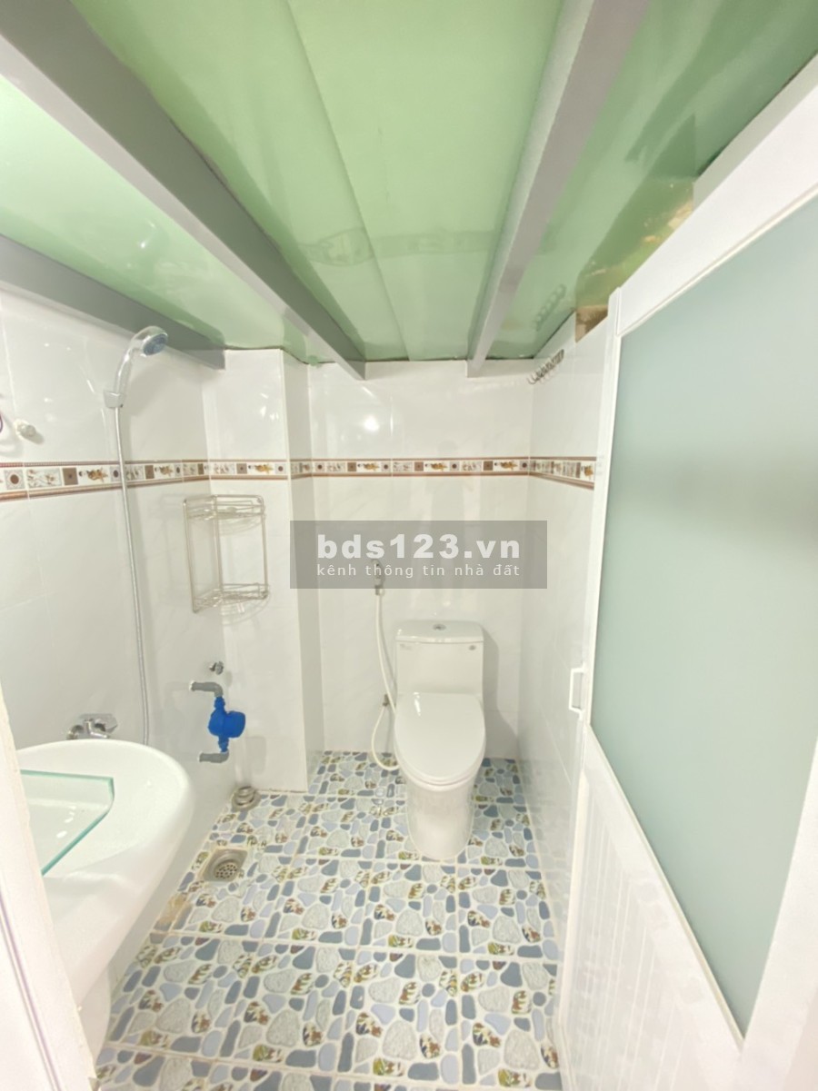 Cho thuê phòng mới 30m2, cách Pandora 300m, khu dân trí cao, tiện ích đầy đủ