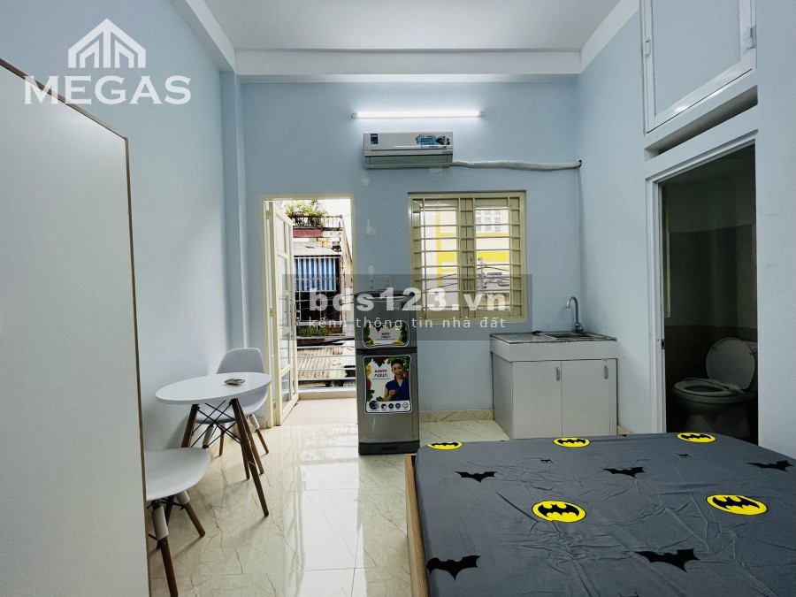 Đầy đủ nội thất mới 100% ban công riêng ngay Âu Cơ - Kênh Tân Hóa khu an ninh, yên tĩnh