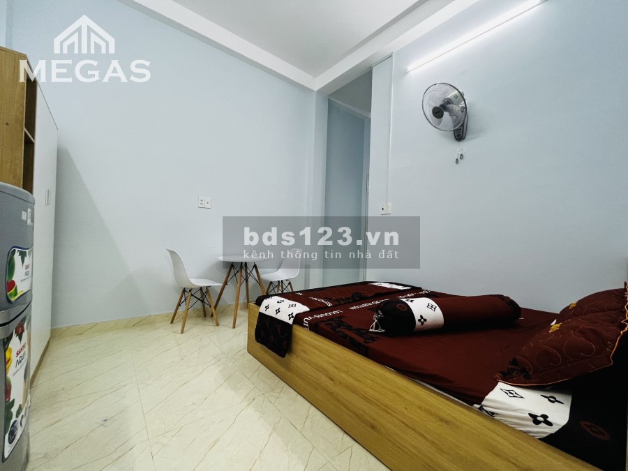 Đầy đủ nội thất mới 100% ban công riêng ngay Âu Cơ - Kênh Tân Hóa khu an ninh, yên tĩnh