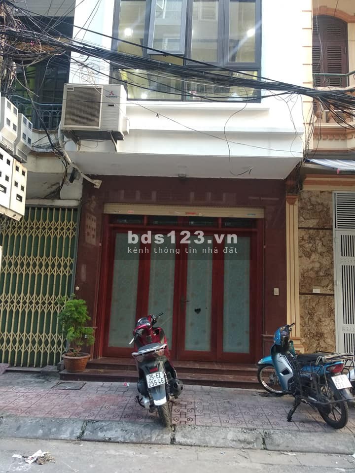 Bán nhà PL ô tô tránh vỉa hè rộng phố Mạc Thái Tổ dtsd 40m2 giá 8,7 tỷ. LH 0912442669