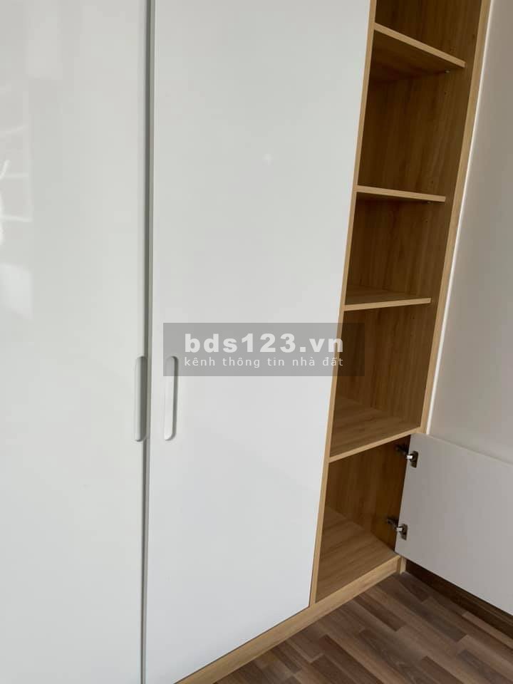 Florita 2 PN, giá thuê 13 triệu, LH: 0878162162 tầng cao, nhà có ban công gió mát mẻ