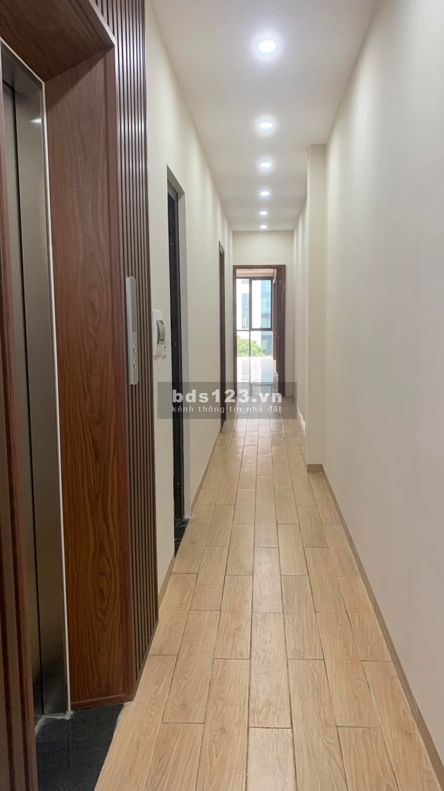 Bán nhà mặt phố 358 Khương Đình 80m2 x 6 tầng thang máy giá 19,5 tỷ. LH 0912442669