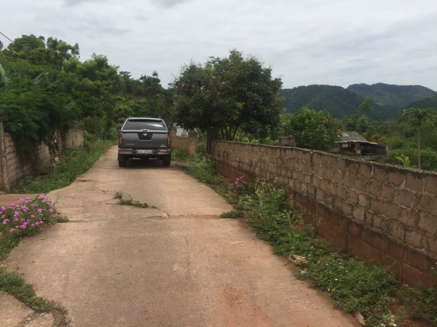 Mộc Châu, đất rộng 595.9m trong đó có 400m thổ cư, liên hệ 0987330333 giá đầu tư sinh lời