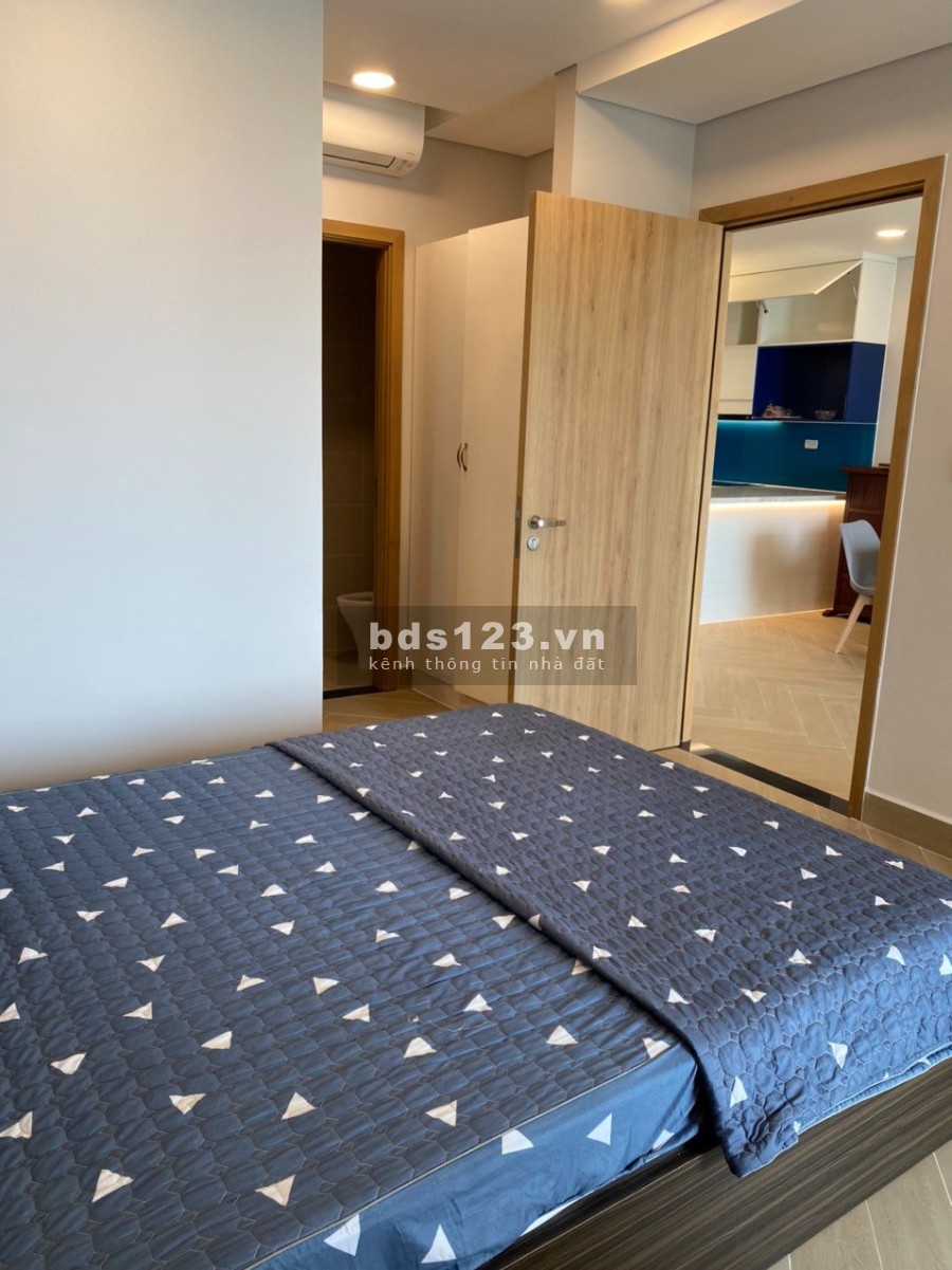 Cần bán căn hộ 91m2 tầng cao, view biển, full nội thất, thoáng mát cách biển chỉ vài bước chân