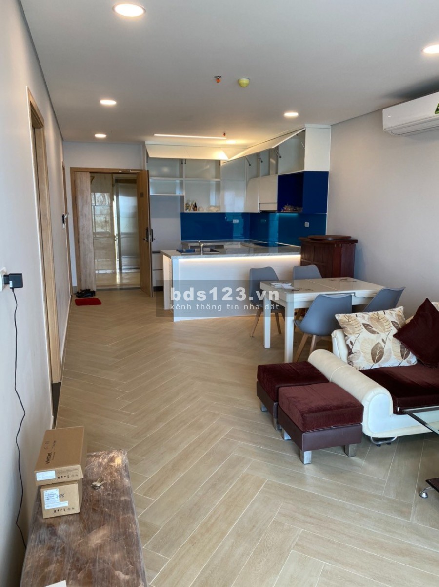 Cần bán căn hộ 91m2 tầng cao, view biển, full nội thất, thoáng mát cách biển chỉ vài bước chân