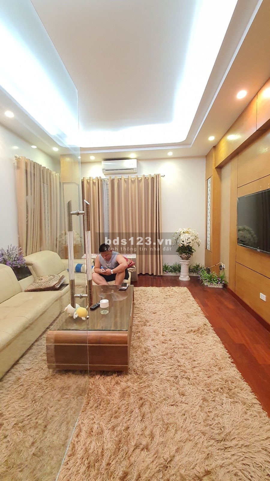Bán nhà Phạm Văn Đồng nhà cực đẹp lô góc kinh doanh đỉnh ngõ thông thoáng sổ đẹp