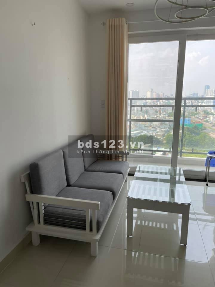 Florita 2 PN, giá thuê 13 triệu, LH: 0878162162 tầng cao, nhà có ban công gió mát mẻ