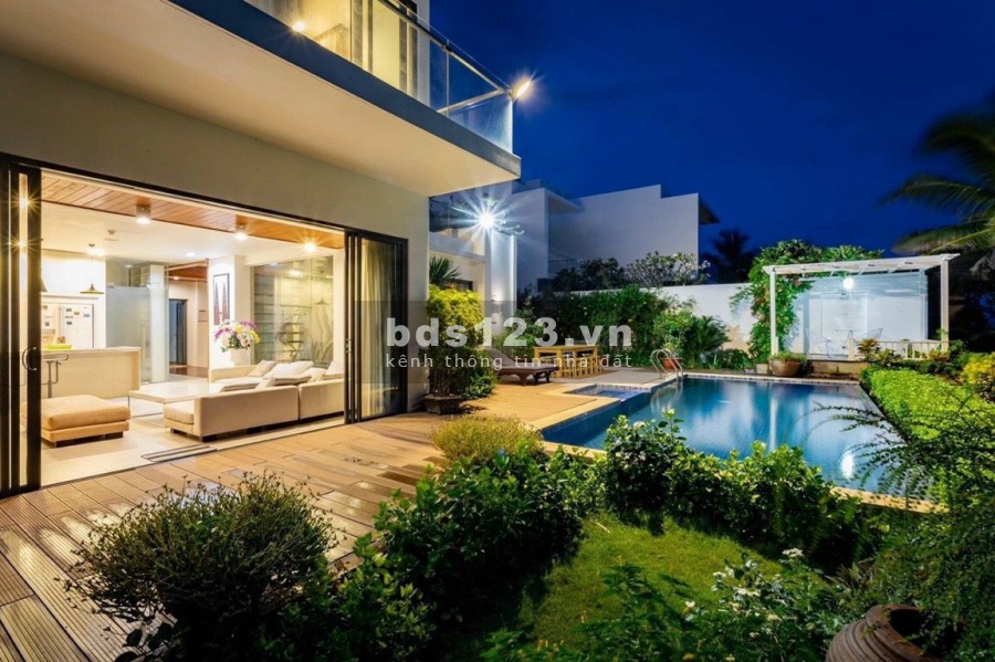 Biệt thự Aria Vũng Tàu giá bán nhanh 16,4 tỷ cách biển 80m chiết khấu 10% bàn giao ngay