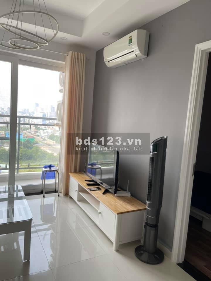 Florita 2 PN, giá thuê 13 triệu, LH: 0878162162 tầng cao, nhà có ban công gió mát mẻ
