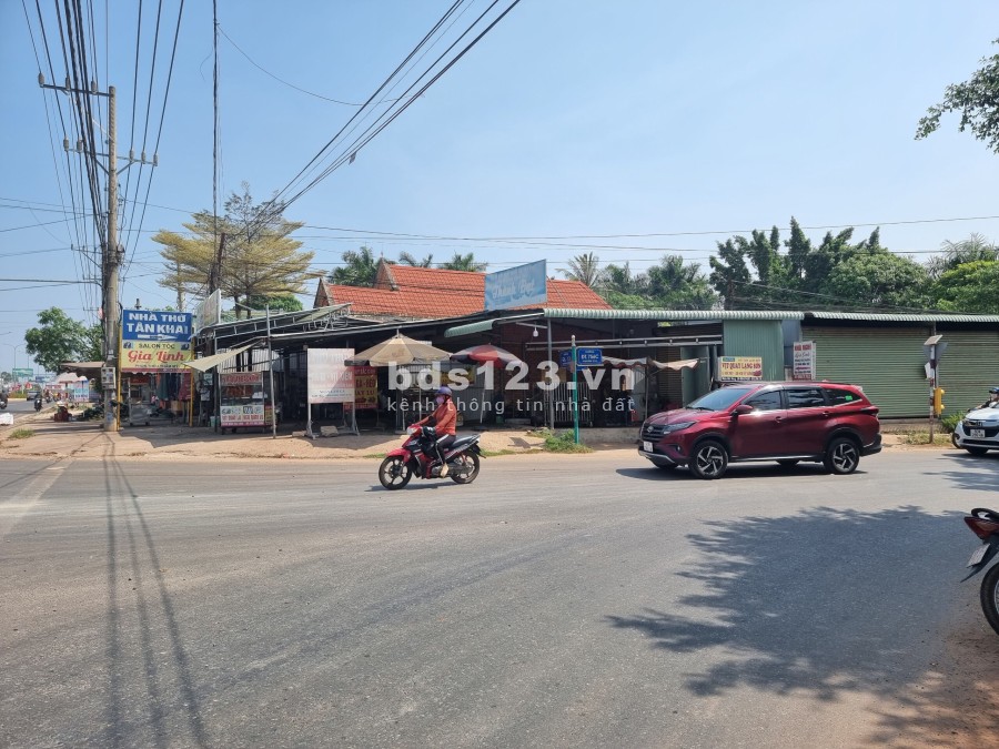 Chính chủ cần ra gấp 2 lô đất giá mềm tại trung tâm hành chính Hớn Quản hỗ trợ vay