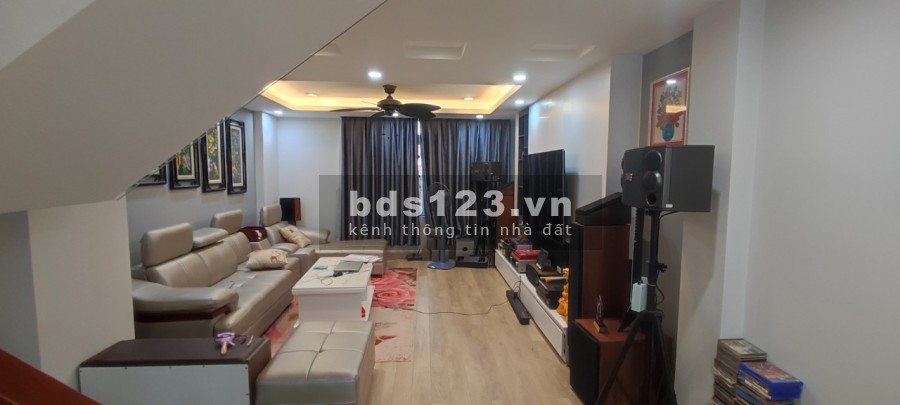 Chỉ việc xách đồ vào ở, nhà đẹp ngay Công Viên Làng Hoa Gò Vấp, dt 90m2 giá 9,7 tỷ, thương lượng