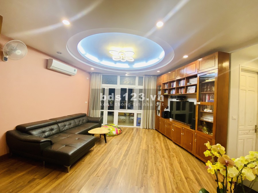 Bán căn hộ 3 ngủ diện tích 108m2 tại chung cư Hòa Phát -257 Giải Phóng giá rẻ