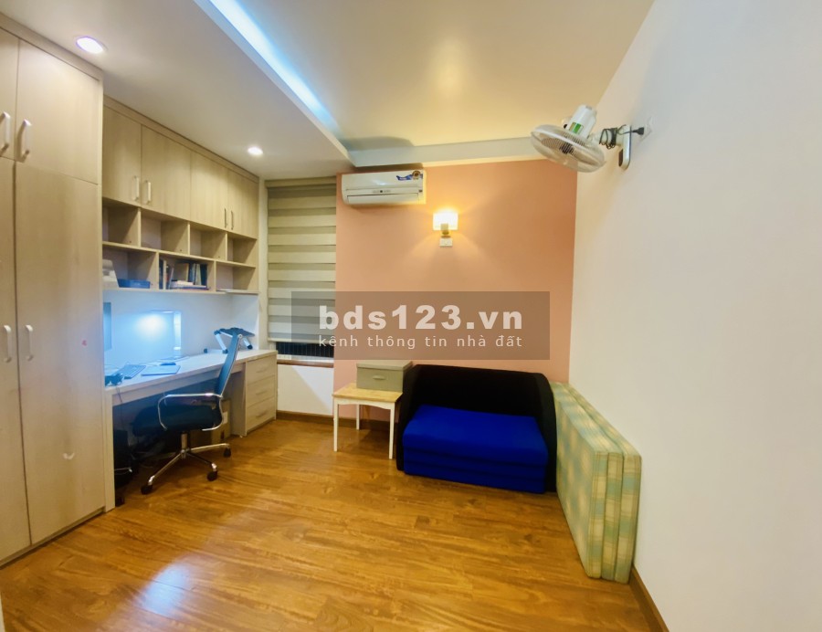 Bán căn hộ 3 ngủ diện tích 108m2 tại chung cư Hòa Phát -257 Giải Phóng giá rẻ