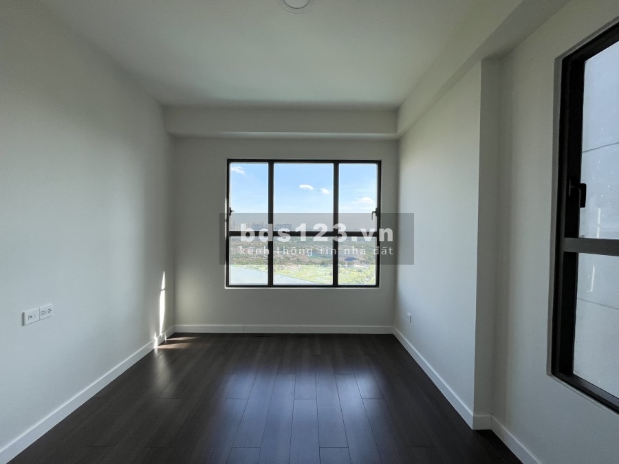 Bán gấp căn 3PN diện tích sử dụng 90m2 giá quá tốt The Sun Avenue lh 0931339365