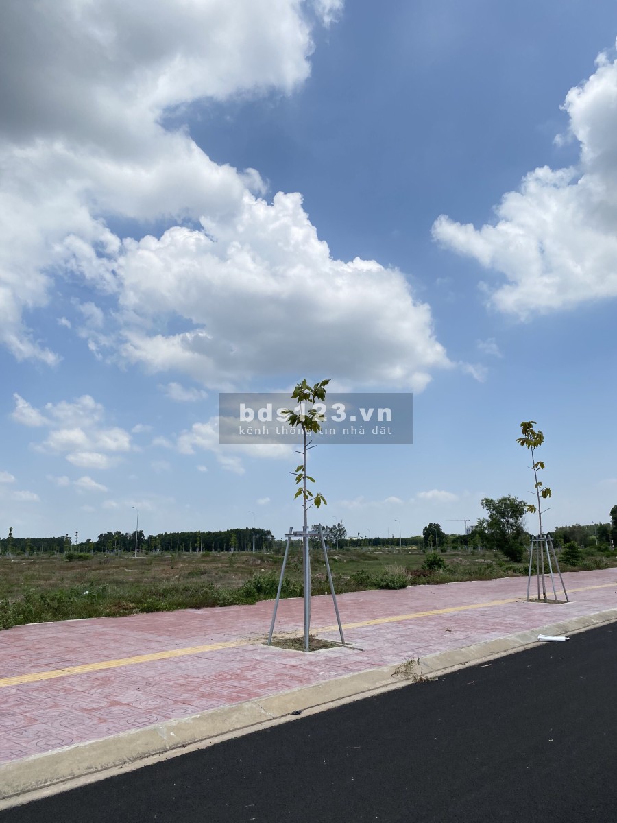 Bán đất mặt tiền 100m tại Đồng Nai tiện ích xung quanh đầy đủ, giá tốt đầu tư sinh lời cao