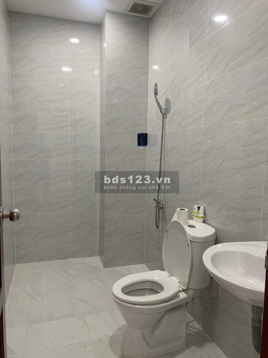 Cho thuê 3 phòng diện tích sử dụng 25m2, và 50m2, chính chủ, lh 0899466079