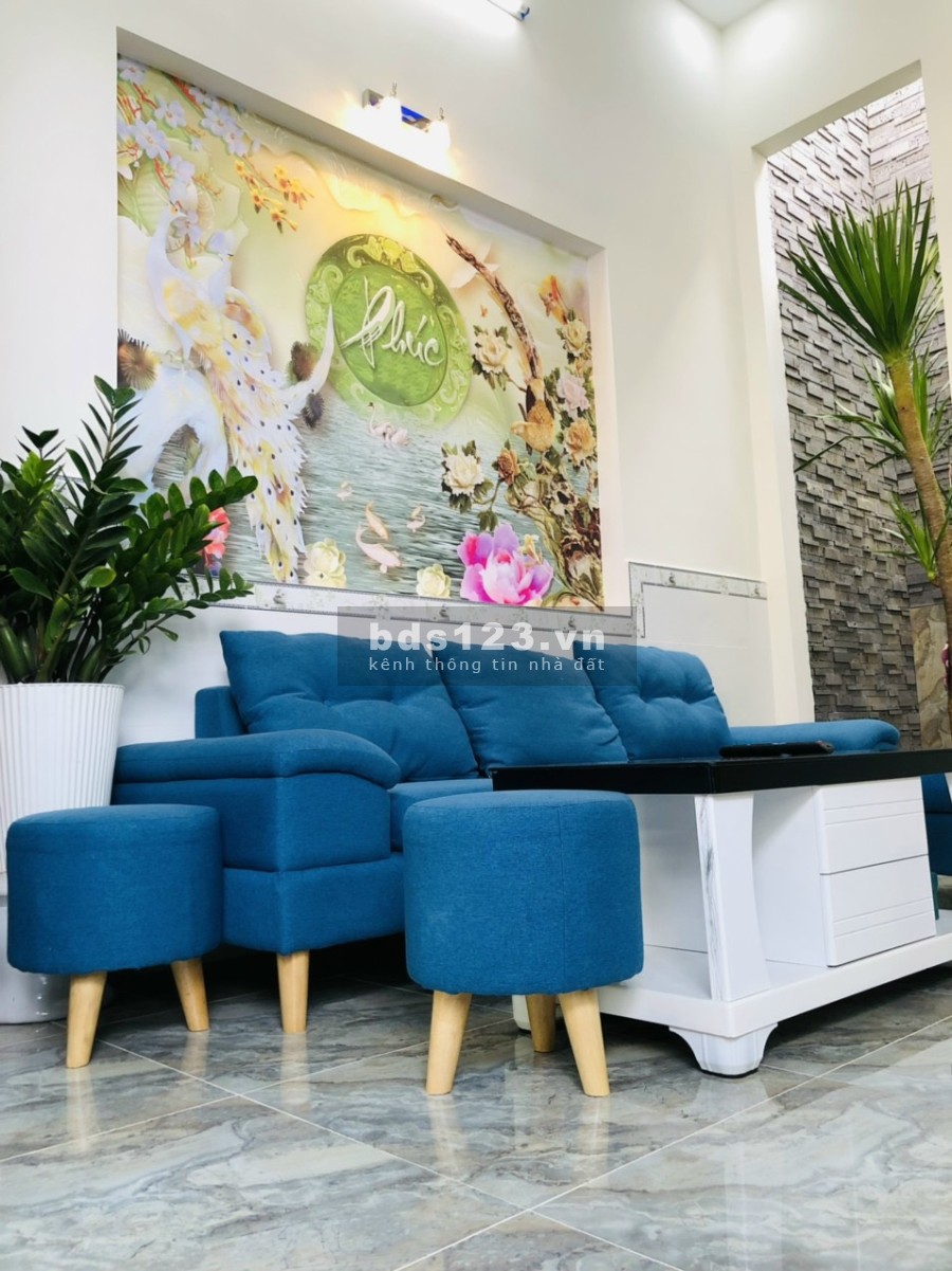 Bán Nhà sổ hồng riêng ngay mầm non Tinh Khôi, Giá 2.65 Tỷ, DT 5.2x21 (nở hậu 5.3)