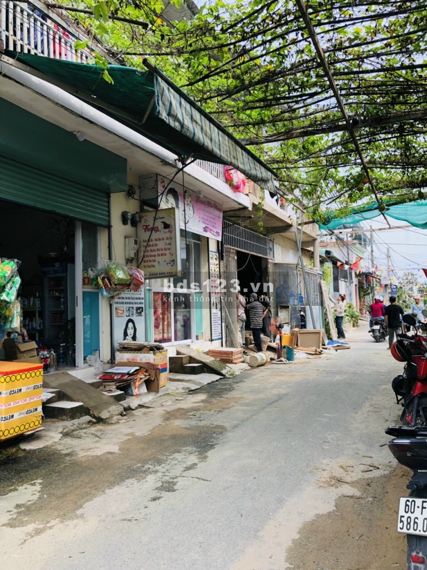 Bán Nhà sổ hồng riêng ngay mầm non Tinh Khôi, Giá 2.65 Tỷ, DT 5.2x21 (nở hậu 5.3)