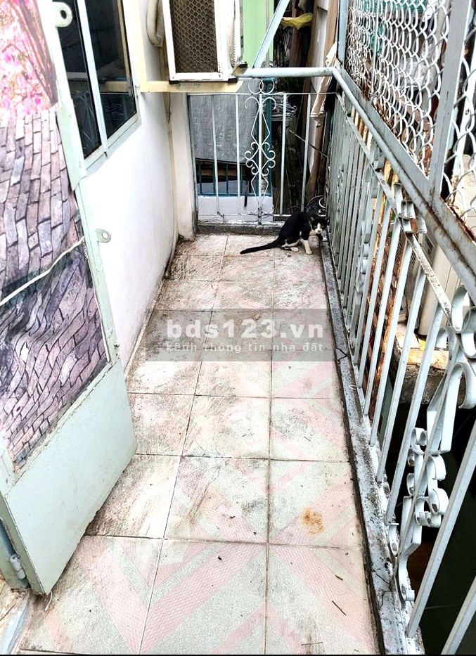 Chính chủ cần bán nhà hẻm Lạc Long Quân quận Tân Bình liên hệ 0909598381