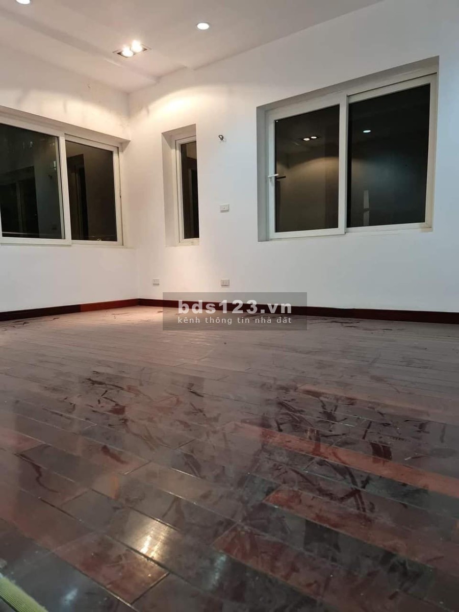 Bán Biệt thự Nàng Hương BT02 số 583 Nguyễn Trãi 179m2 giá 26 tỷ. LH 0912442669