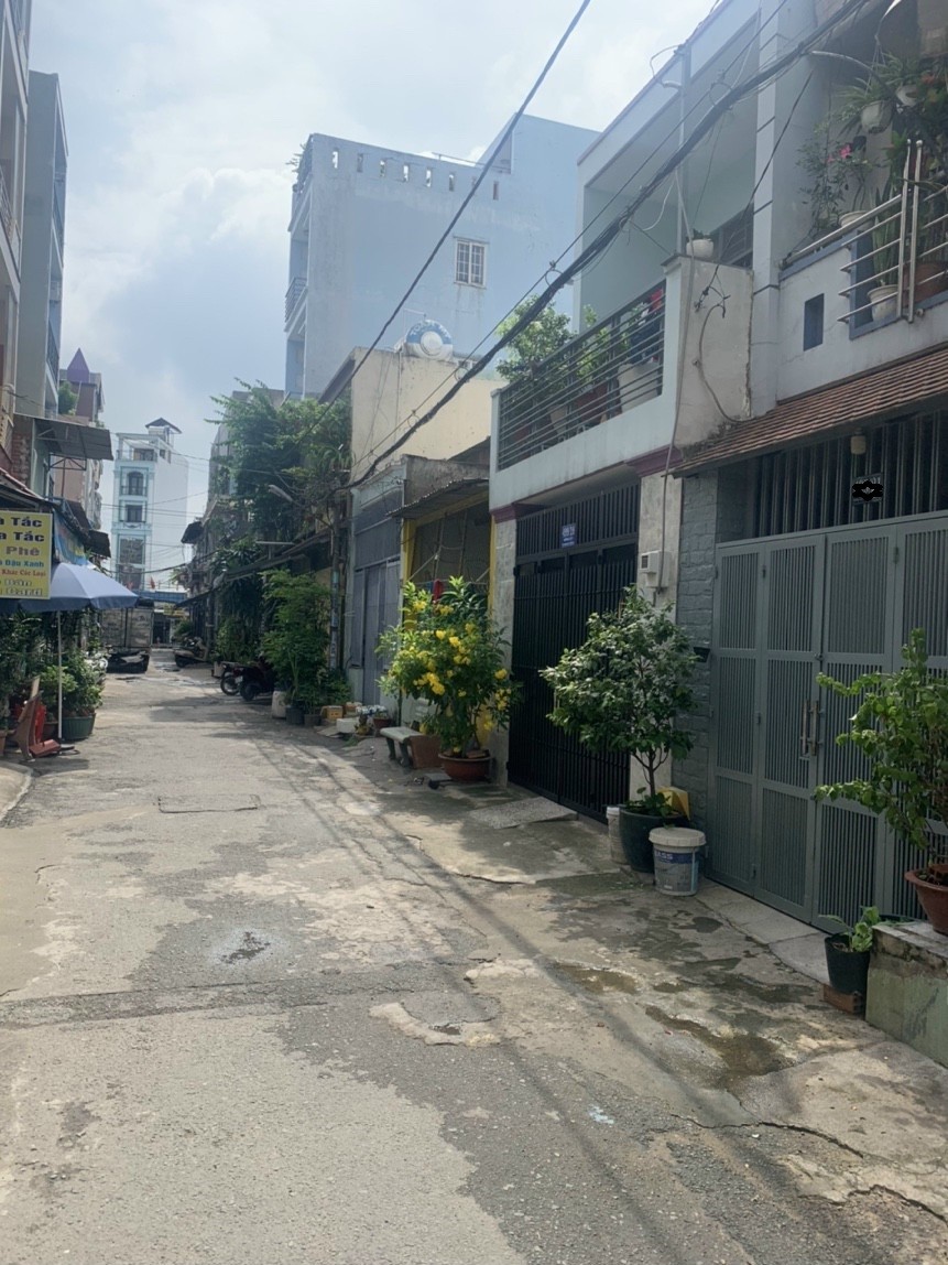 Chủ ngộp bank bán gấp nhà mt Tân Bình gần cv Lê Thị Riêng 4 tầng đúc, dt 48m2, giá nhỉnh 6 tỷ