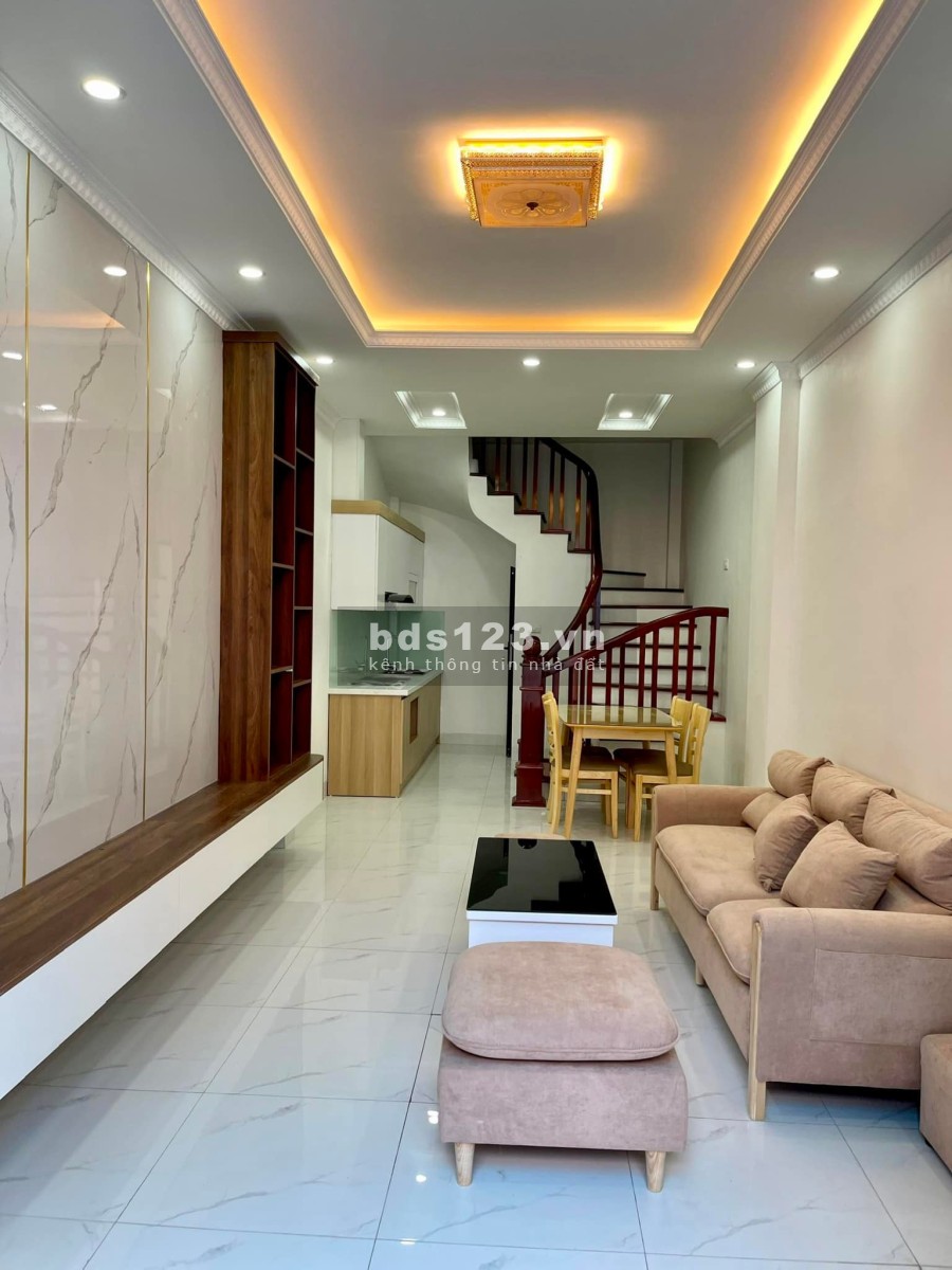 Nhỉnh 4 tỷ có ngay nhà phố Ngọc Lâm lô góc kinh doanh đỉnh, pháp lý sạch, lh 0966396167