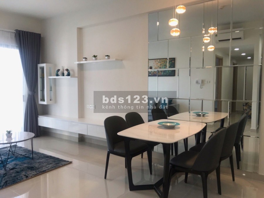 Tin thật 100% bán căn hộ 2PN 76m2 view trực diện sông, tầng cao giá 4.2 tỷ bao hết, LH: 0902691920
