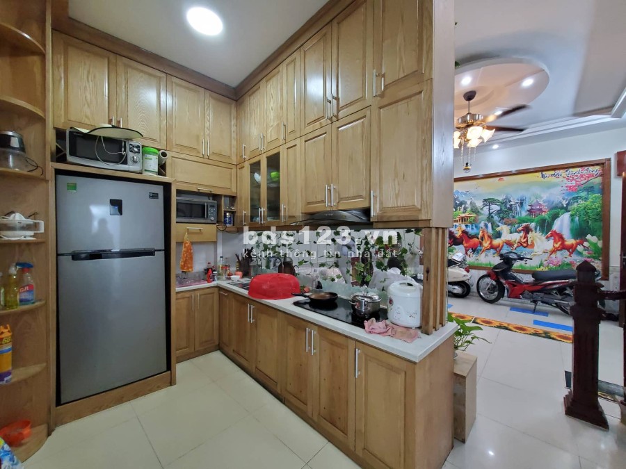 Bán nhà Xã Đàn về ở luôn, sổ đỏ chính chủ, đúc kiên cố 5 tầng thiết kế hiện đại, sổ sẵn