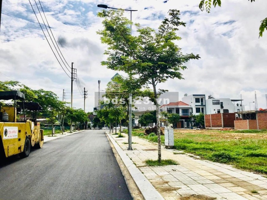 Bán đất dt 125m2 đất nền trung tâm tp Quảng Ngãi, khu sầm uất, giá tốt đầu tư sinh lời