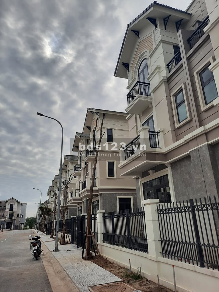 Bán biệt thự vừa đẹp vừa lợi tại Từ Sơn sổ hồng sở hữu lâu dài, giá tốt đầu tư