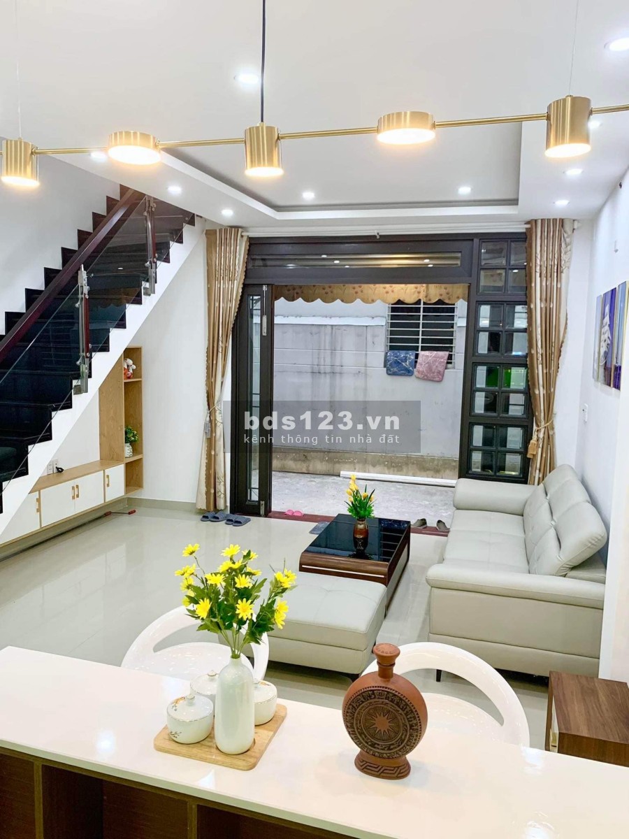 Căn nhà đáng sống ở trung tâm liên hệ 0388548711, đầy đủ nội thất vào ở ngay