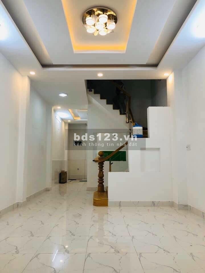 Bán nhà Trần Văn Quang diện tích 4.5x15 Trệt 2 Lầu Xe Ngủ Trong Nhà giá bán 6.5 tỷ