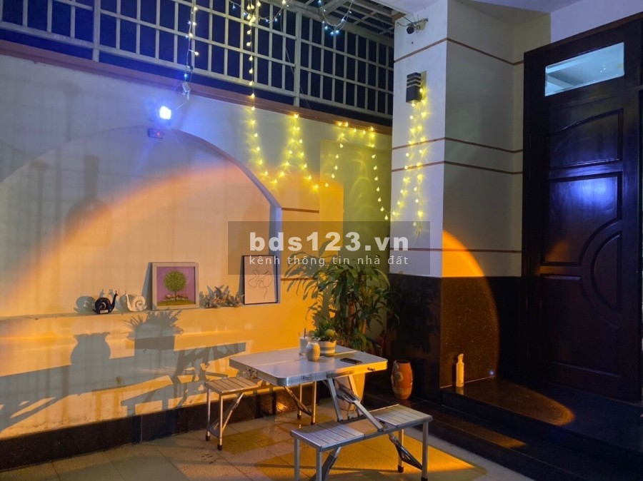 Bán biệt thự nhà phố Villas Thảo Điền, kết cấu 1 trệt, 1 lầu đúc, giá tốt đầu tư sinh lời cao