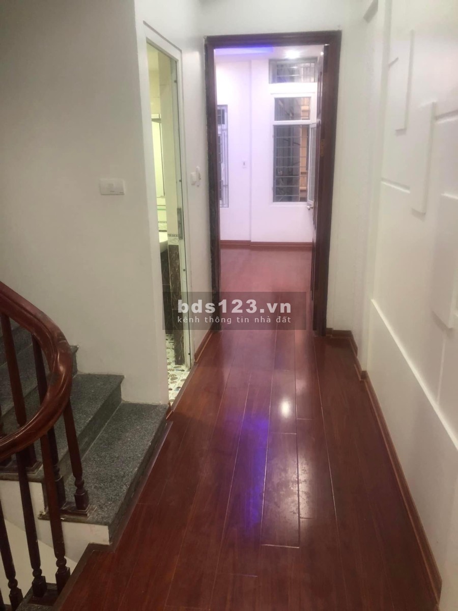 Nhà full nội thất đẹp ngõ thông tiên ích đủ đường Trần Quốc Vượng dtsd 40m2, nhỉnh 5 tỷ