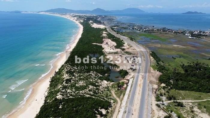Đất nhà cắt bán - sổ riêng Vạn Giã - Vân Phong giá bán có thương lượng, lh 0935985369
