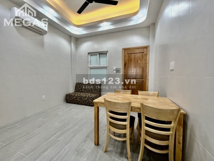 Căn hộ mới 100%, full nội thất như hình tòa nhà an ninh hiện đại tiện nghi ngay Phạm Văn Bạch