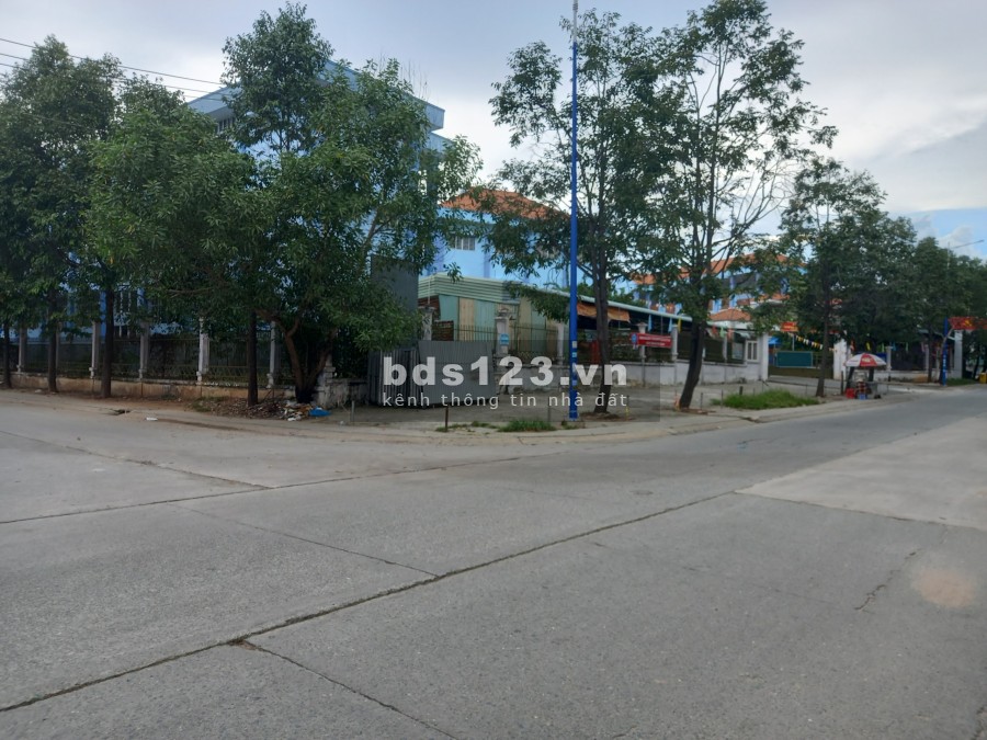 Nhà mặt tiền kinh doanh khu đô thị Mỹ Phước 1 giá bán 2.7 tỷ, bao sang tên công chứng
