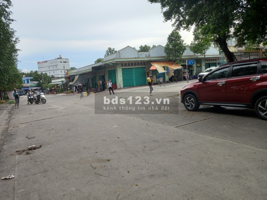 Nhà mặt tiền kinh doanh khu đô thị Mỹ Phước 1 giá bán 2.7 tỷ, bao sang tên công chứng