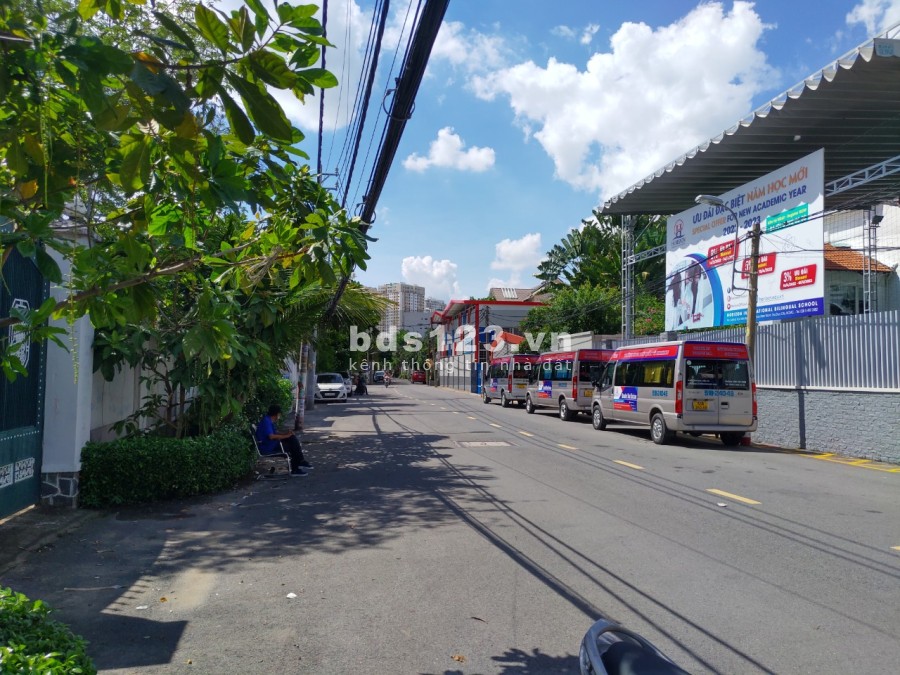 Bán biệt thự nhà phố Villas Thảo Điền, kết cấu 1 trệt, 1 lầu đúc, giá tốt đầu tư sinh lời cao